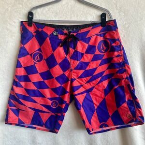 Volcom Coral Purple Harlequin Diamond Surf Swim Trunks Board Shorts Size 38 Mens